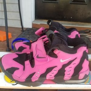 Throwback Deion Sanders diamond turf Nike sz.12